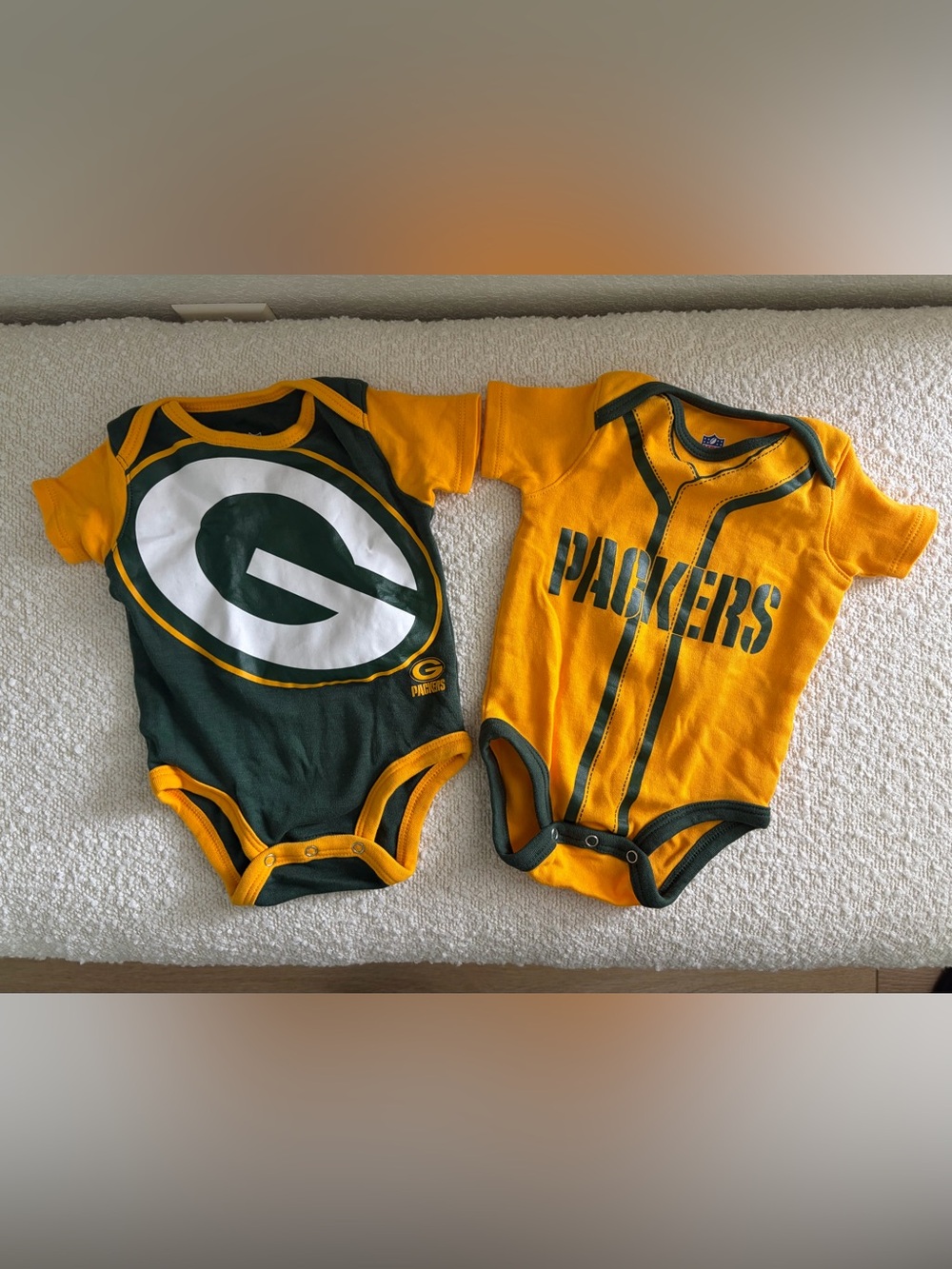 🏈 Official NFL Green Bay Packers 2-Piece Infant Bodysuit Set – New Without Tags